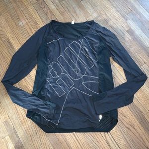 Under Armour Tops - Under Armour Long Sleeve Under Armour Tops - Under Armour Long Sleeve
